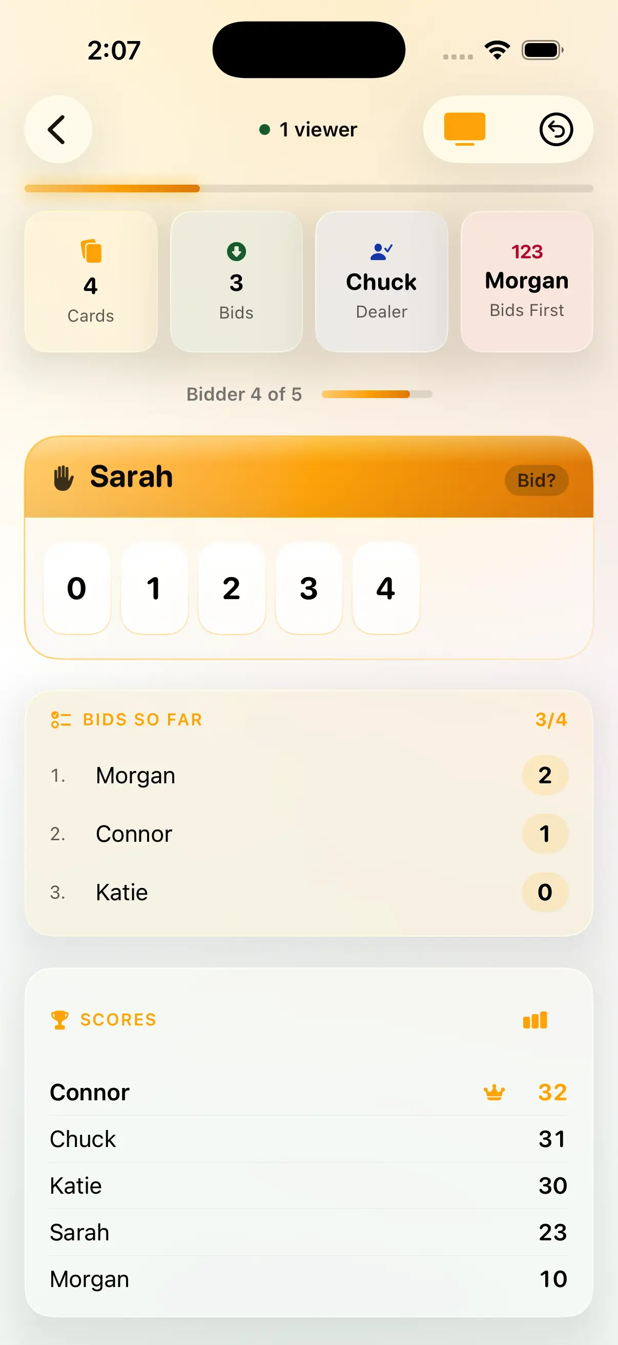 Entering each player’s bid for the round
